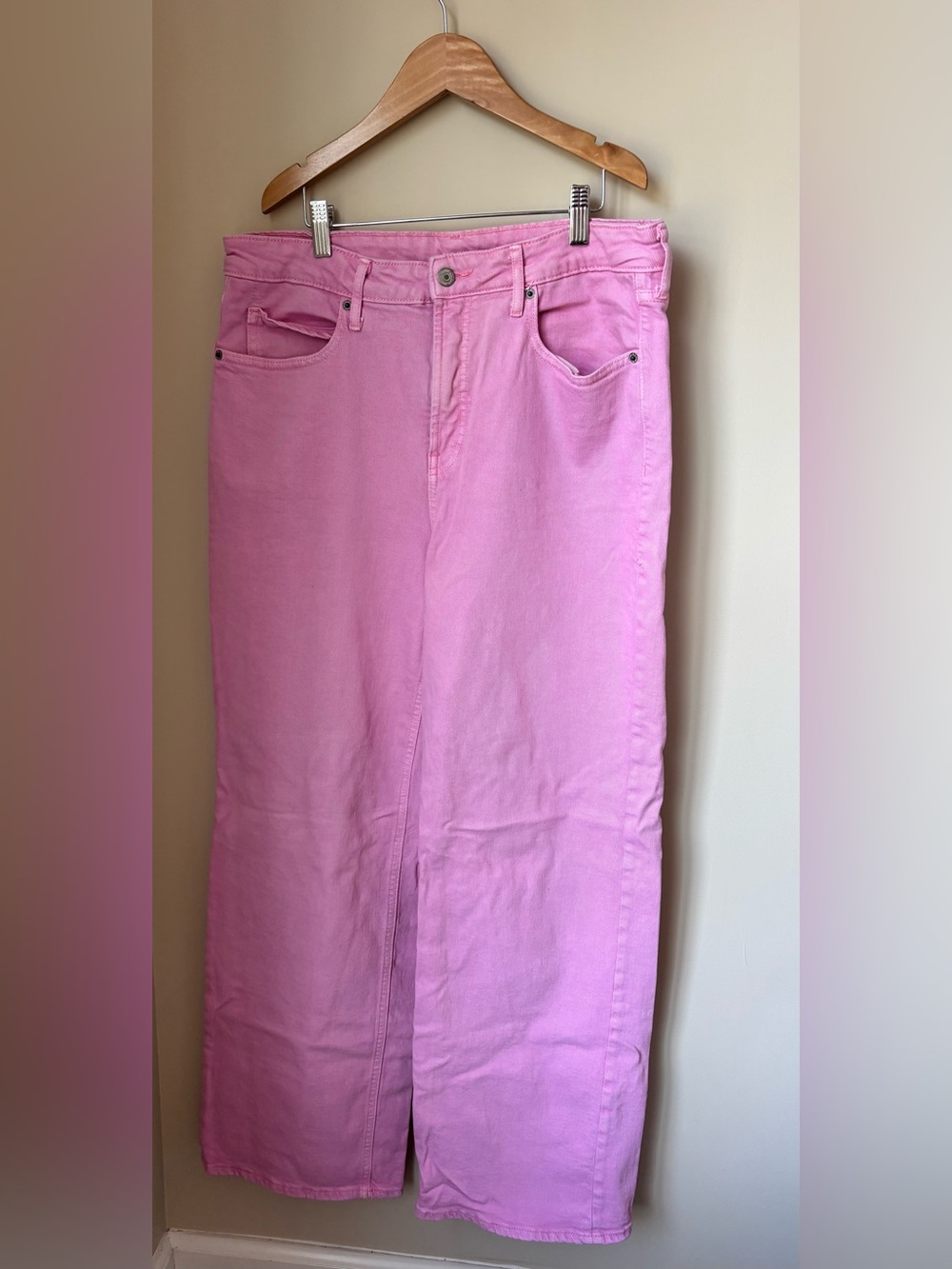 Old Navy Extra High-Rise Sky-Hi Wide-Leg Jeans